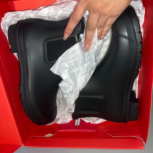 Hunter Original Chelsea Insulated Short Rain Boot Black - Picture 6 of 9